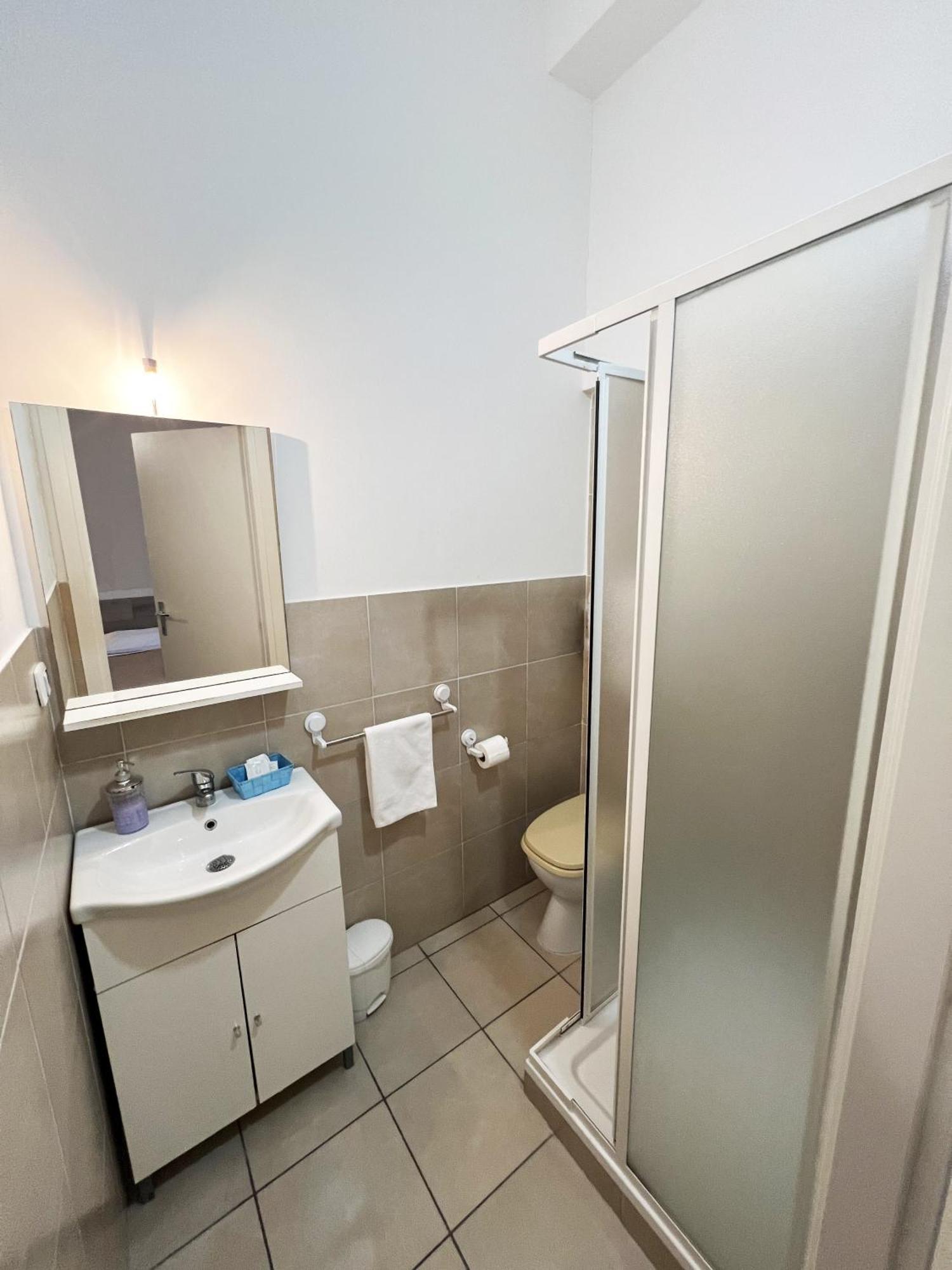 Easyrooms One Parma Room photo